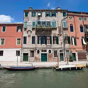 Di.gianfranco Piano Nobile , Venecia Italia